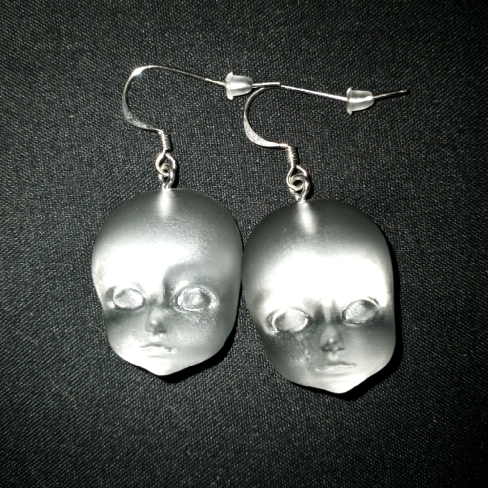 👾 Translucent Baby Doll Face Earrings